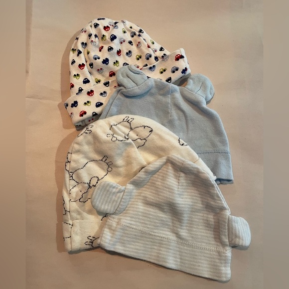 4 Infant Hats - Picture 1 of 6